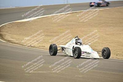 media/Jan-26-2025-CalClub SCCA (Sun) [[cfcea7df88]]/Group 7/Race/